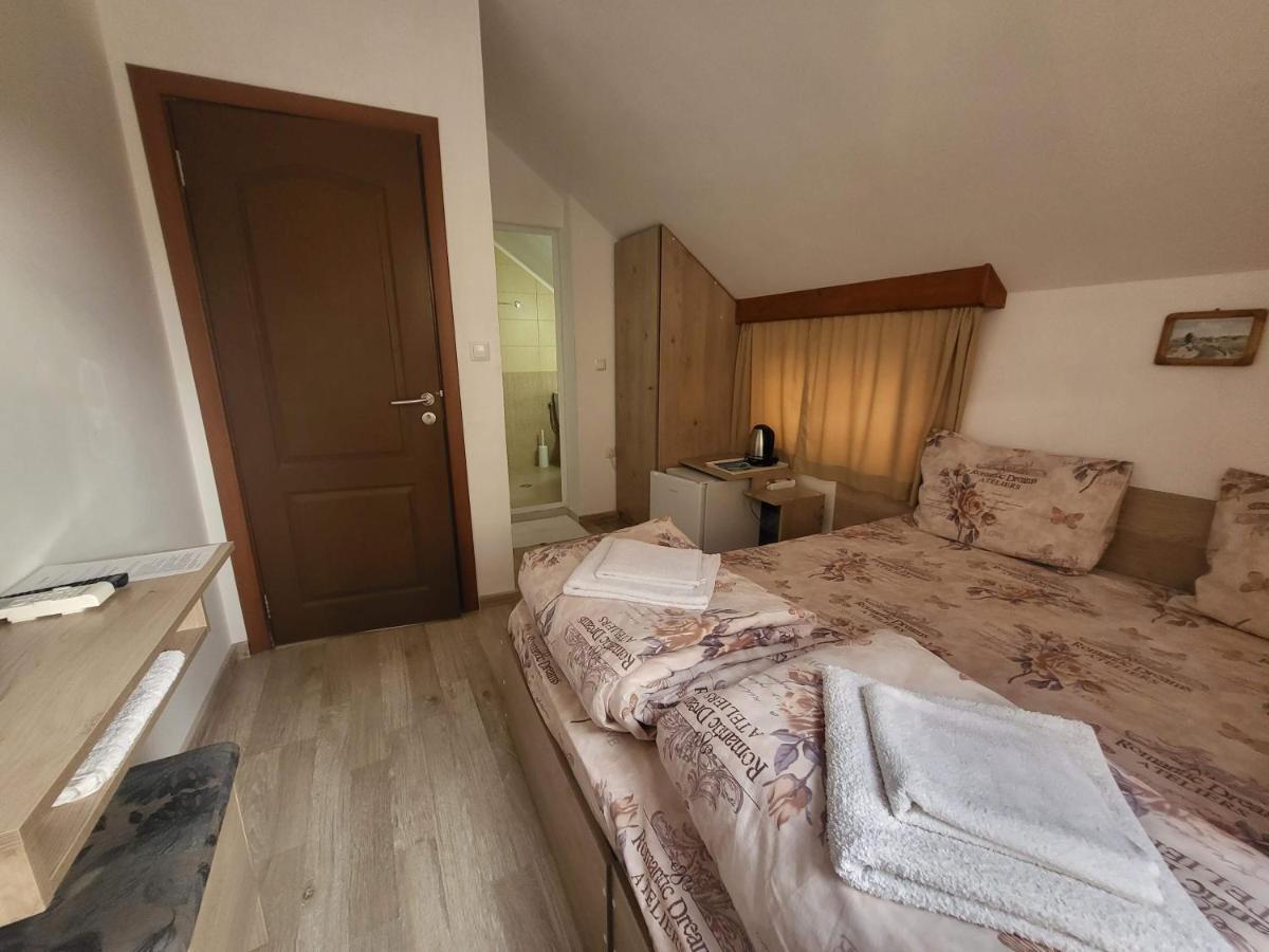 Guest Rooms Kostovi Nesebar Buitenkant foto